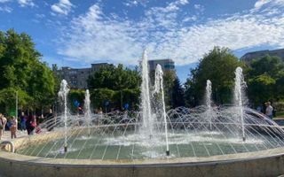 Apartament 3 camere Parc Sebastian sector 5 Buc. in curs de renovare - Poză 1