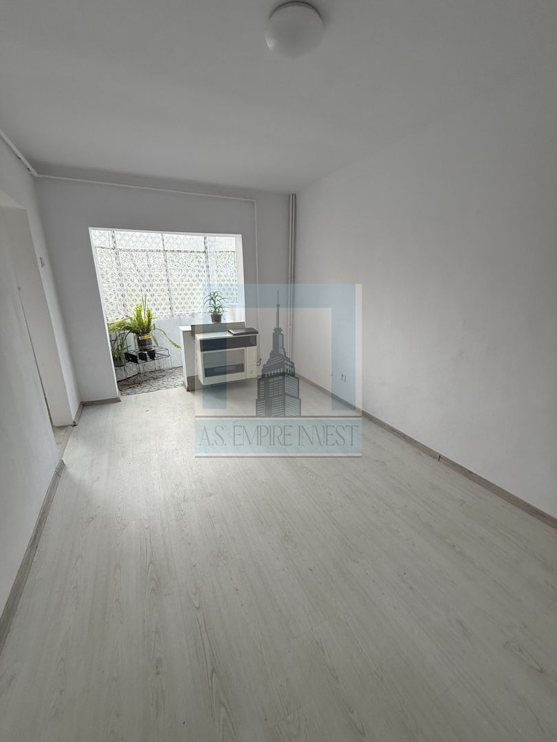 Garsoniera , 27 mp utili - zona Bartolomeu - Poză 2