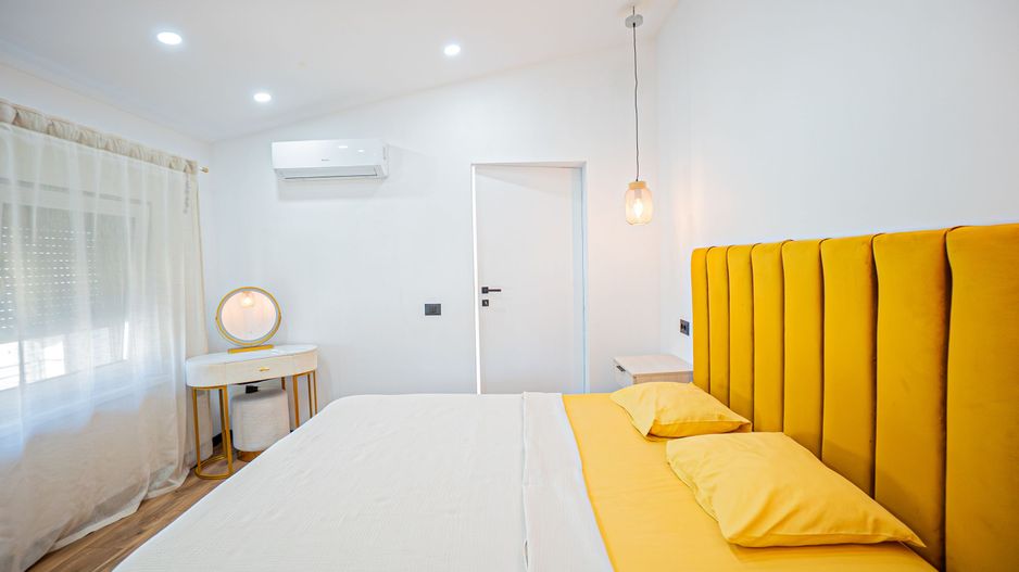 Lumina – Casa P+1E de vânzare, mobilată/echipata, cu piscină si garaj. - Poză 26