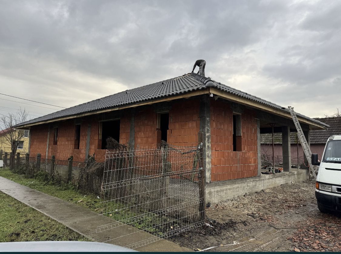 Vand casa in jud. Satu Mare,Com. Lazuri - Poză 2