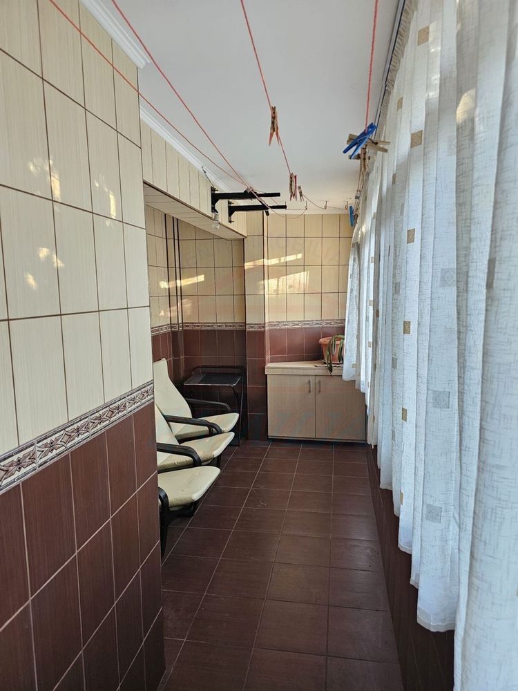 Inchiriere apartament cu 3 camere, IREG, 70 mp, 2300 Lei/Luna - Poză 3