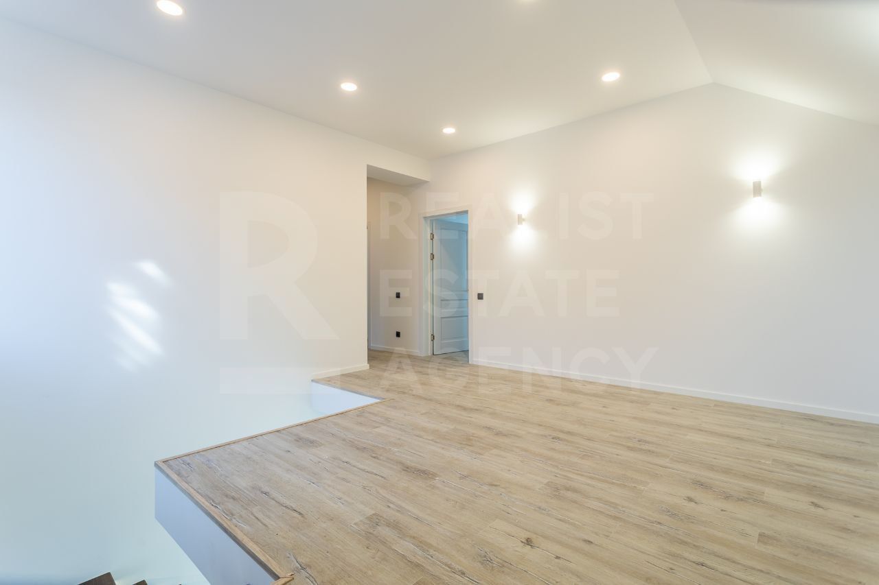 Casă cu 2 nivele amplasată pe strada Doina și Ion Aldea - Teodorovici - Poză 10