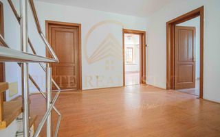 Vila premium ultracentrala, fara vecini, teren 377 mp, garaj! - Poză 16