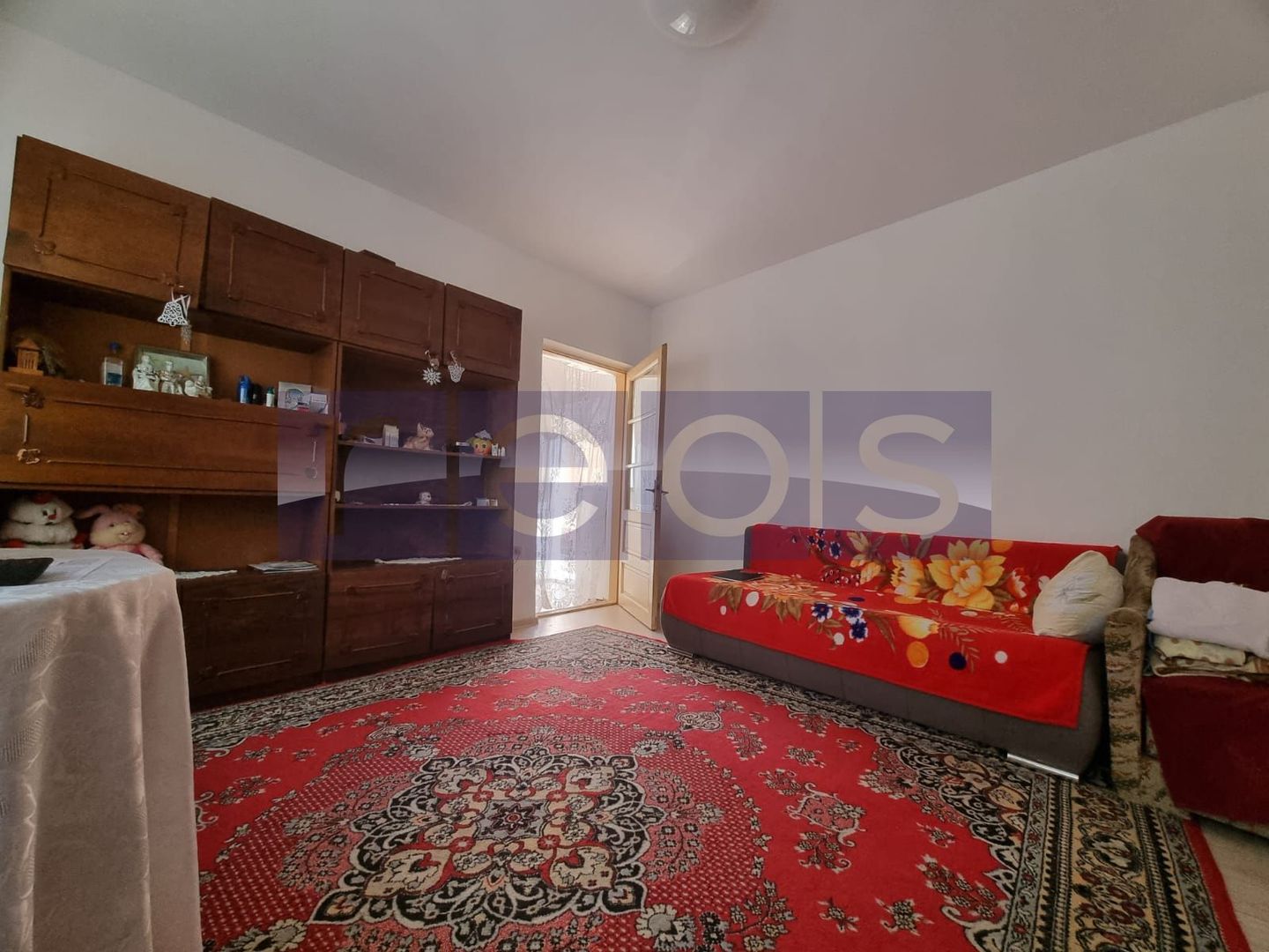 VANZARE CASA 2 CAMERE | ZONA TINERETULUI -CURTE COMUNA - Poză 1