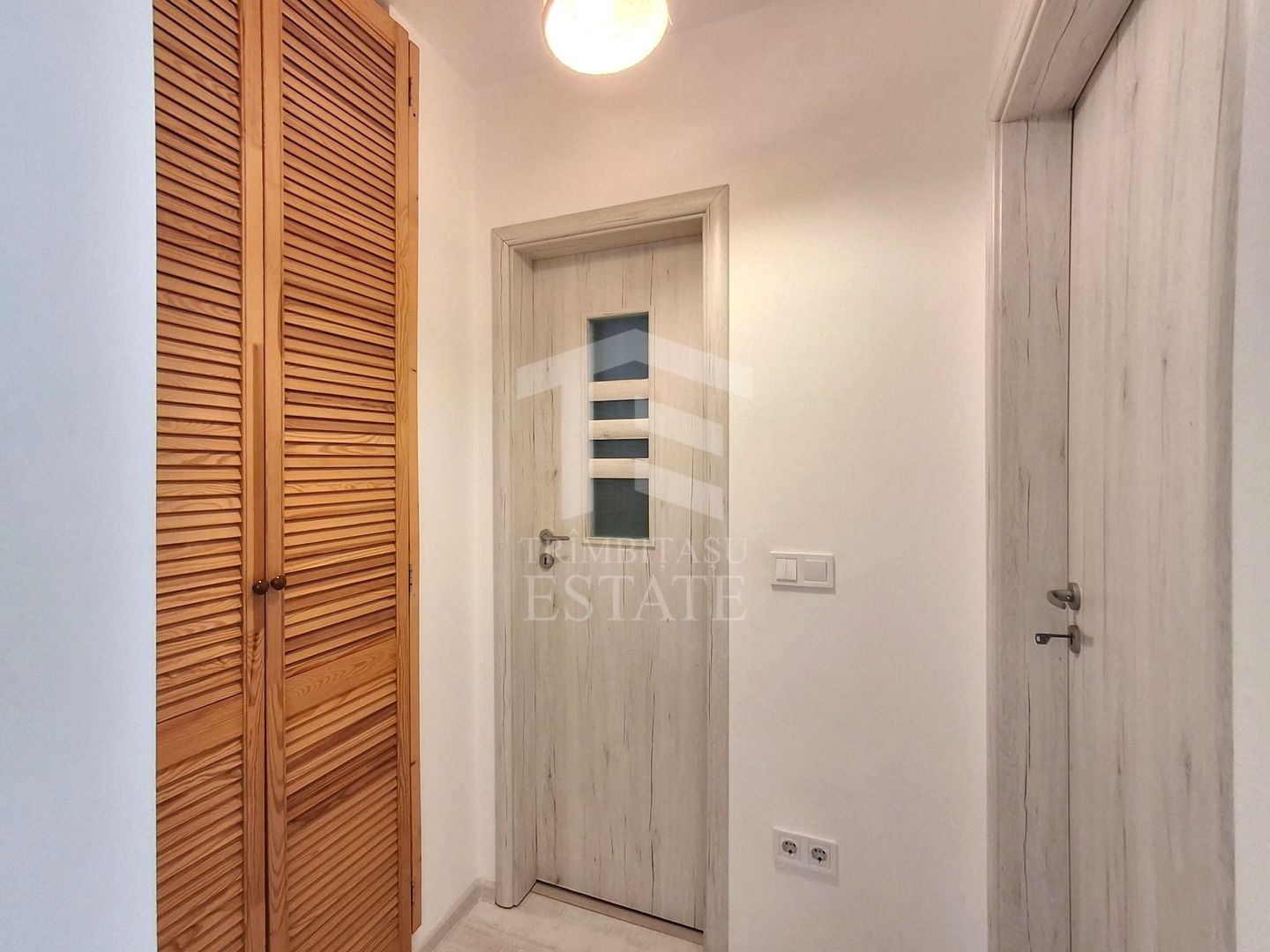 De Vanzare Apartament  2 camere Obor - Poză 8
