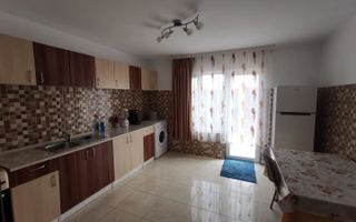 SOLD/ VANDUT Casa cu 6 camere in Valea Dacilor Constanta - Poză 8