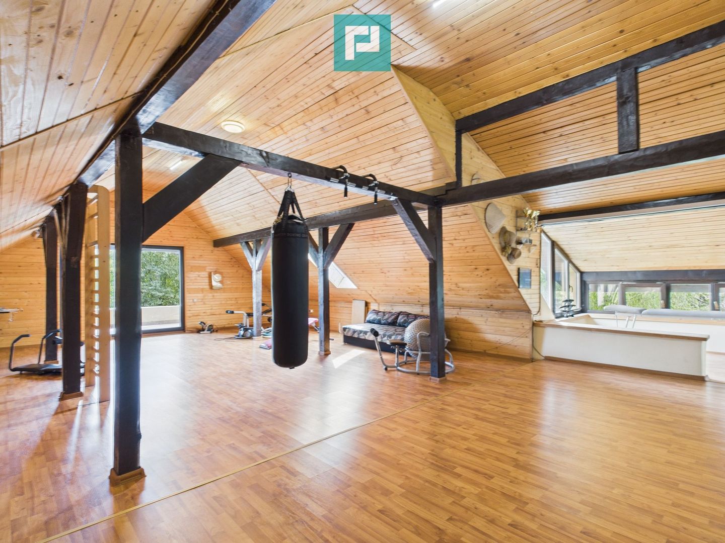 Casă 6 camere - Dumbrăvița - Poză 18