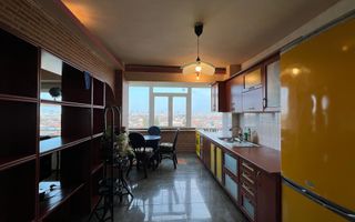 Apartament cu Panoramă Deosebită | Panduri - Cotroceni | Bloc Monolit 1990 - Poză 9