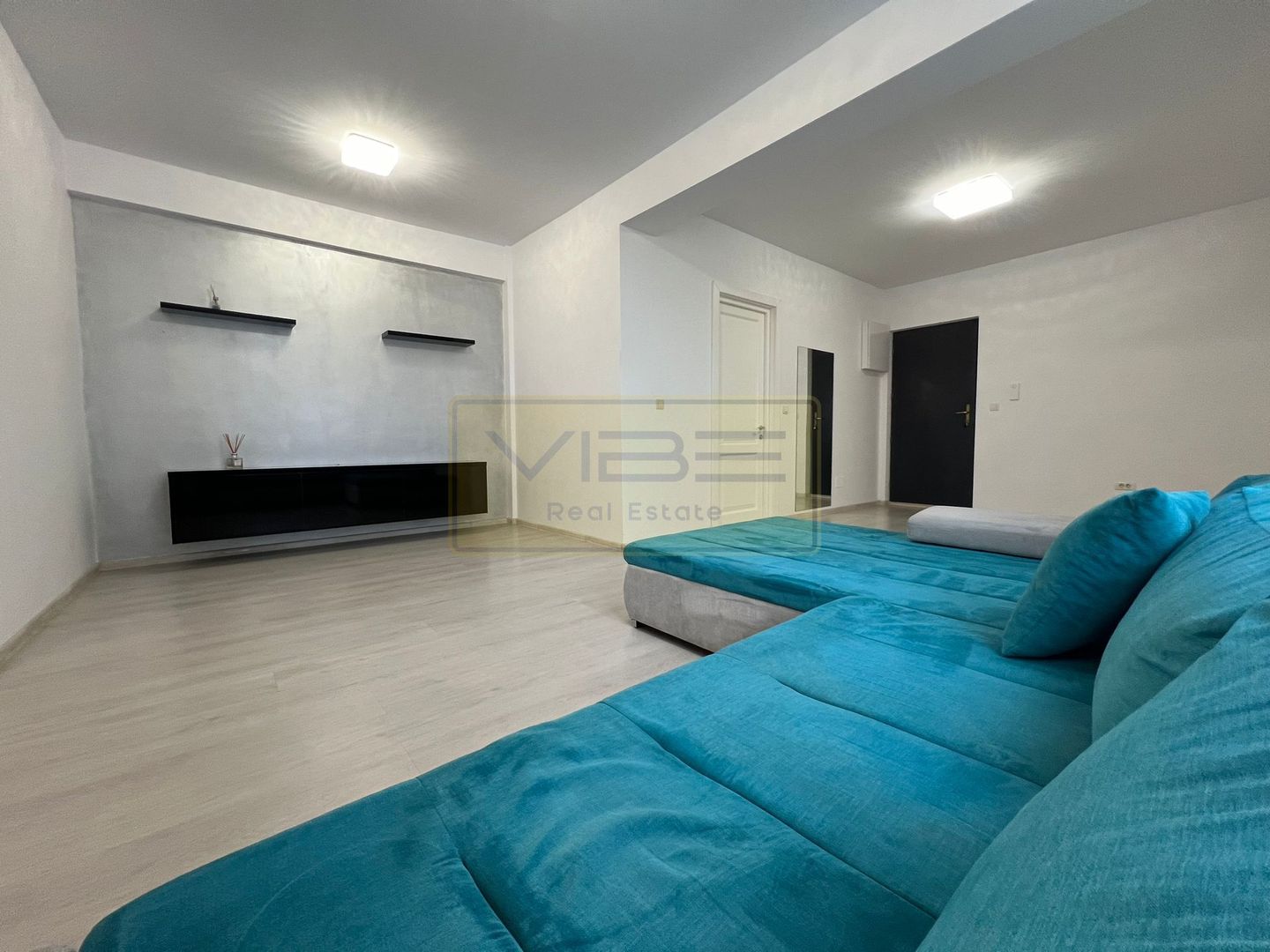 Apartament 2 camere mobilat/intabulat  Galata -  1km Belvedere - Poză 7