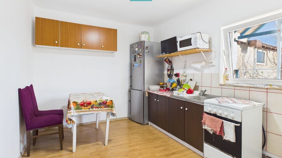 Casă+spaţiu comercial în Ghioroc, vânzare în rate - Poză 11