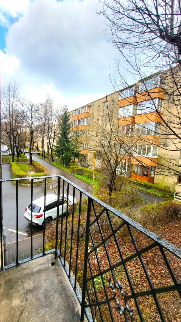 Zona Spitalului Judetean, 2 camere decomandate, renovate complet - Poză 12