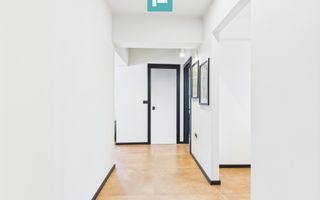 Apartament modern situat central în Oradea - Poză 11