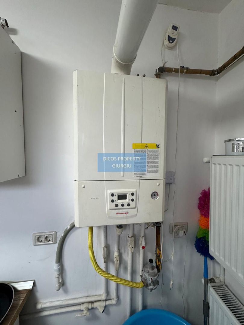 Casă cu mansardă și piscină de vânzare – Pictor Andreescu - Poză 16