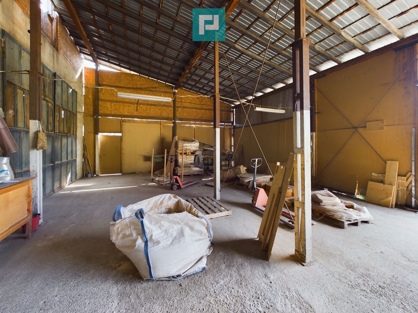 Fabrică de prelucrare a lemnului și palului - Poză 36