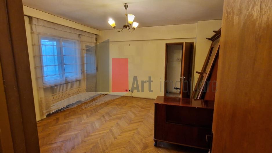 Apartament 4 cam, 30 m Calea Victoriei, 3 minute de Piata Victoriei. - Poză 8