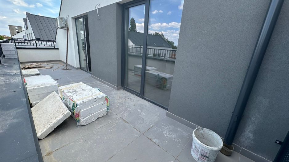 Apartment bloc nou cu lift si loc de parcare inclus - Poză 14