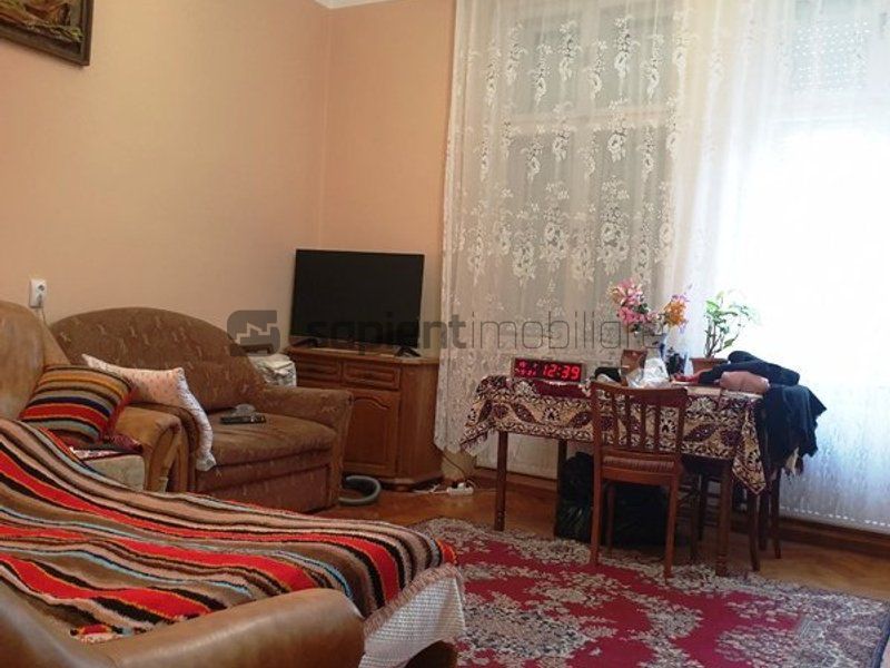 Casa cu 3 cam.in zona ultracentrala - Poză 10