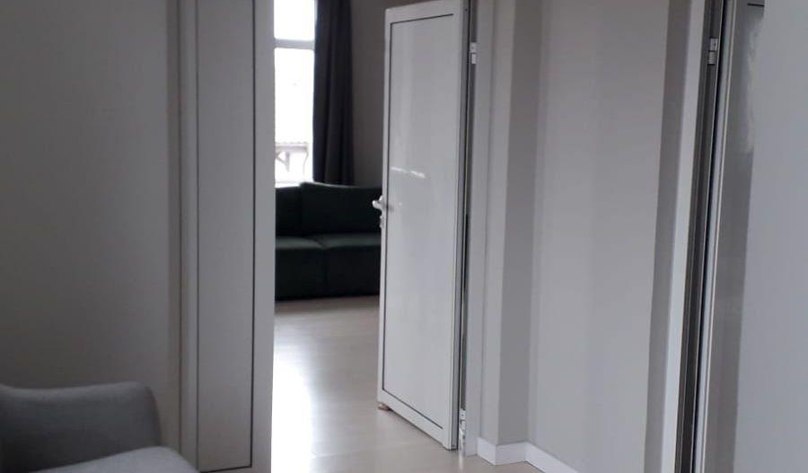 De inchiriat 2 apartamente cu 2 camere, etaj 1/2, strada Domneasca, 500 E - Poză 2