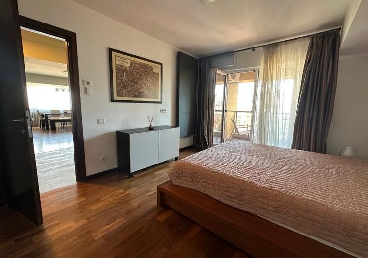 De imchiriat Apartament 3 camere Alba Iulia sector 3 - Poză 7