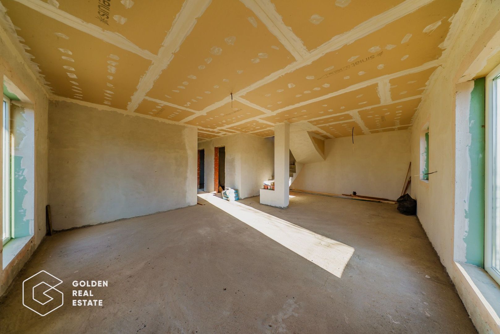 Casa la gri in Alunis,  teren 487 mp - Poză 3