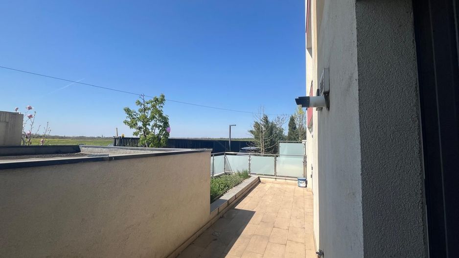 Apartament Elegant cu 2 Camere și Terasă Spectaculoasă – Valletta - Poză 8