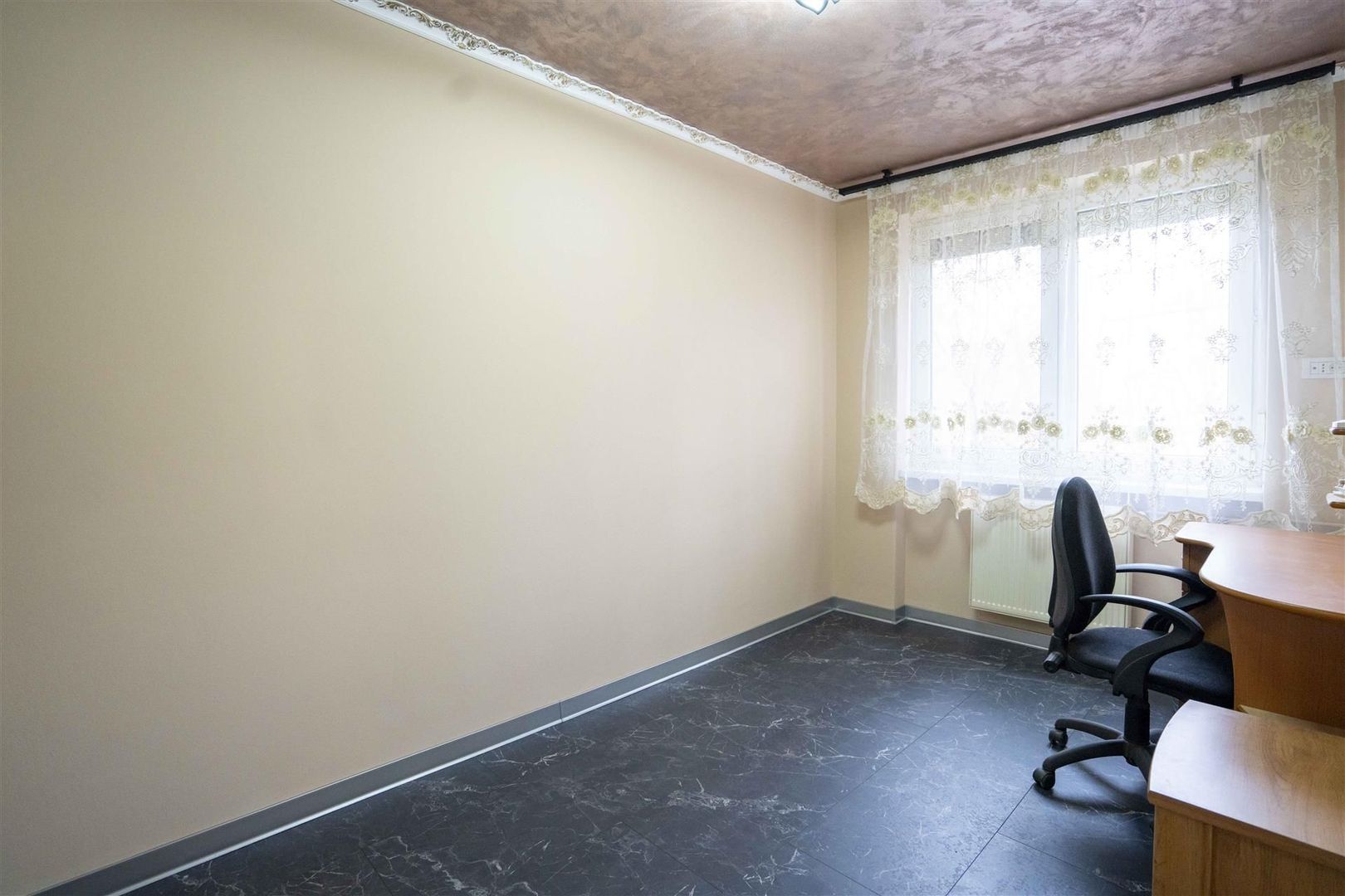 Apartament cu 3 camereï¿½etaj 2 zona Aluminei - Rogerius - Poză 6