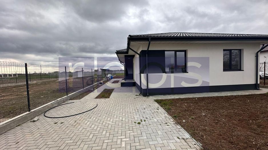 CASA DE VANZARE I CREVEDIA DARZA I 3 CAMERE - Poză 1