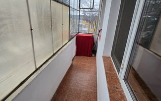 vand apartament 3 camere zona ultracentrala,vedere la Dunare ,etaj 2, - Poză 3