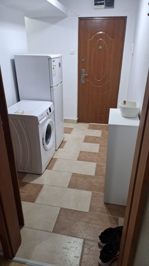 Spitalul Judetean | 3 Camere | Etaj 1 | Bloc izolat | - Poză 2