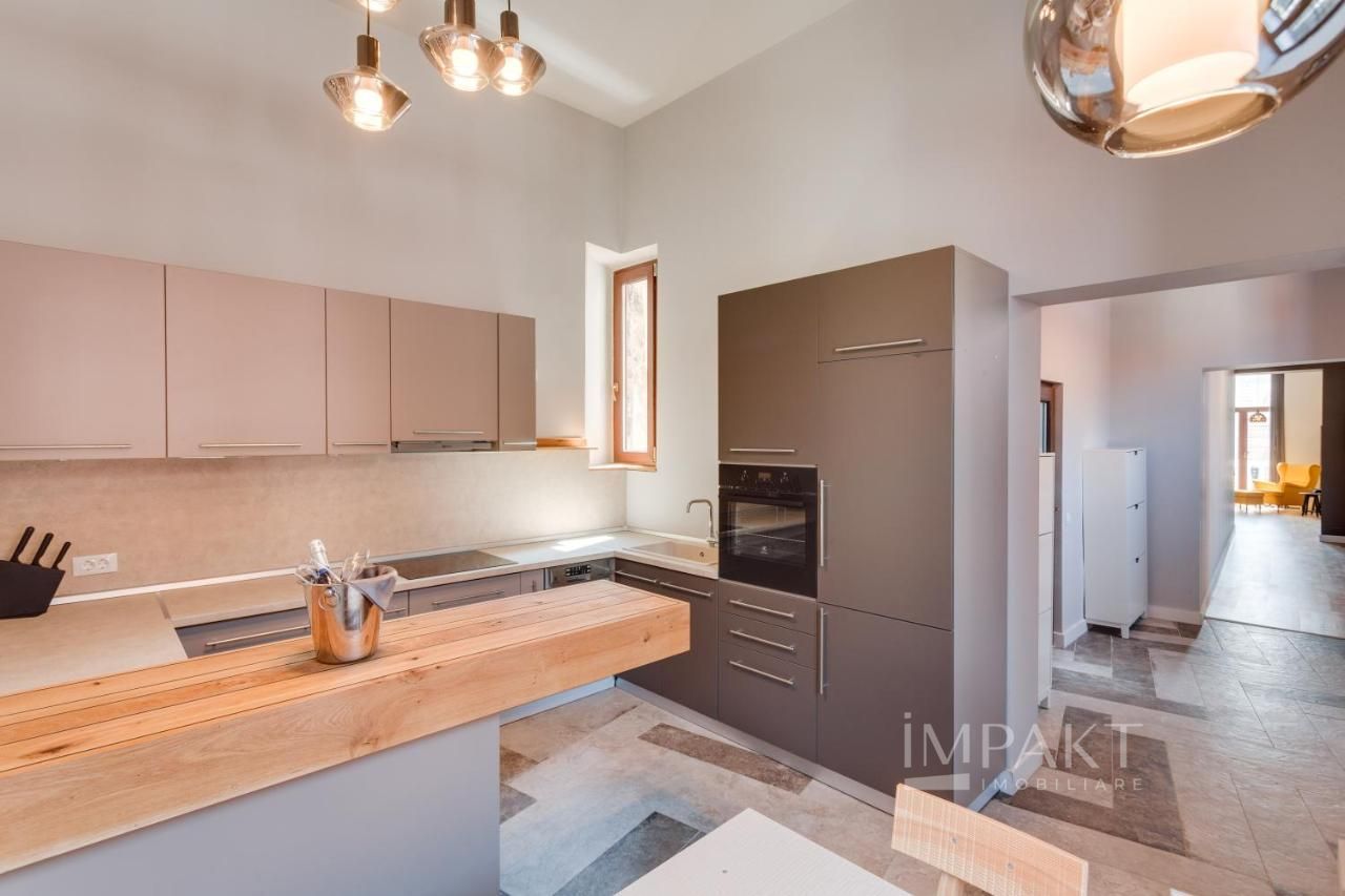 Apartament 3 camere ultrafinisat in zona Centrala - Poză 12