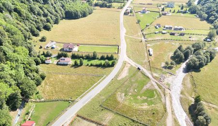 Teren intravilan - 1117 mp în Plaiul Foii