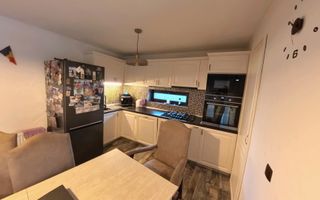 Casă 4 dormitoare și teren de 857 mp - zona Sântana de Mureș - Poză 5