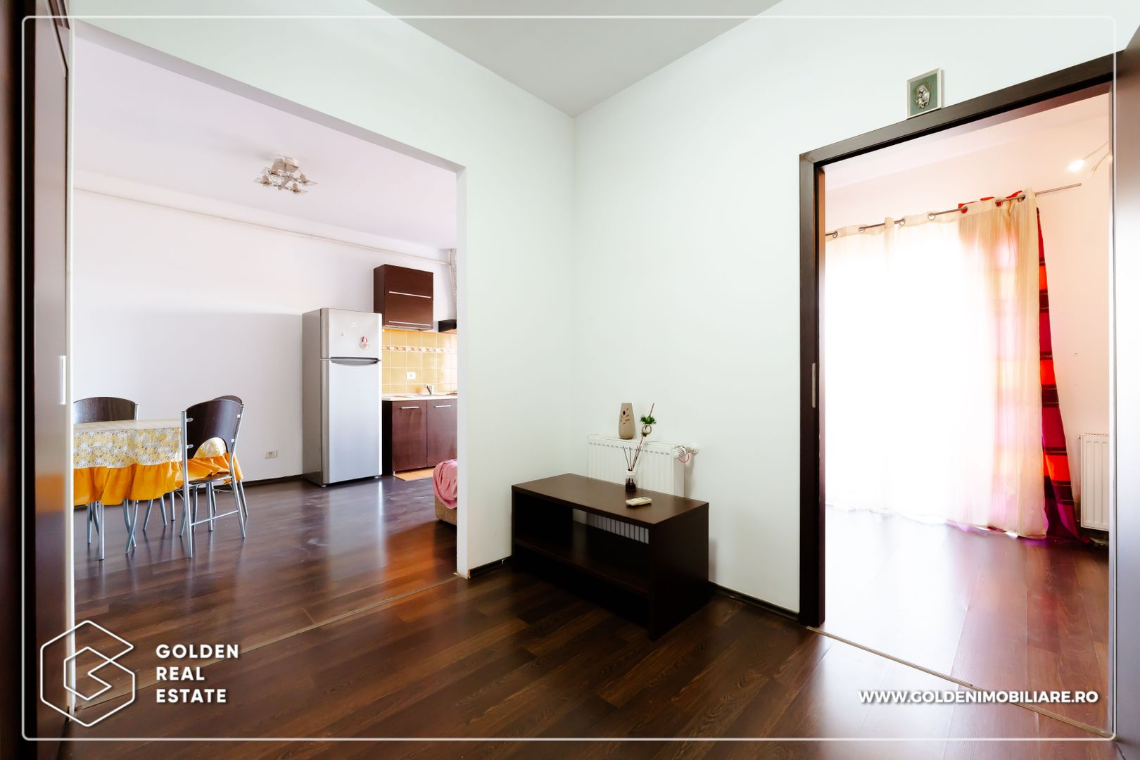 Apartament modern cu terasă de 22 mp, Str. Herculane, bloc 2008 - Poză 1