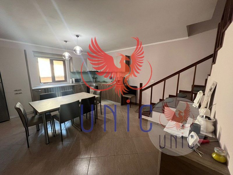 Casa, 4 camere, S+P+1E+M - Poză 3