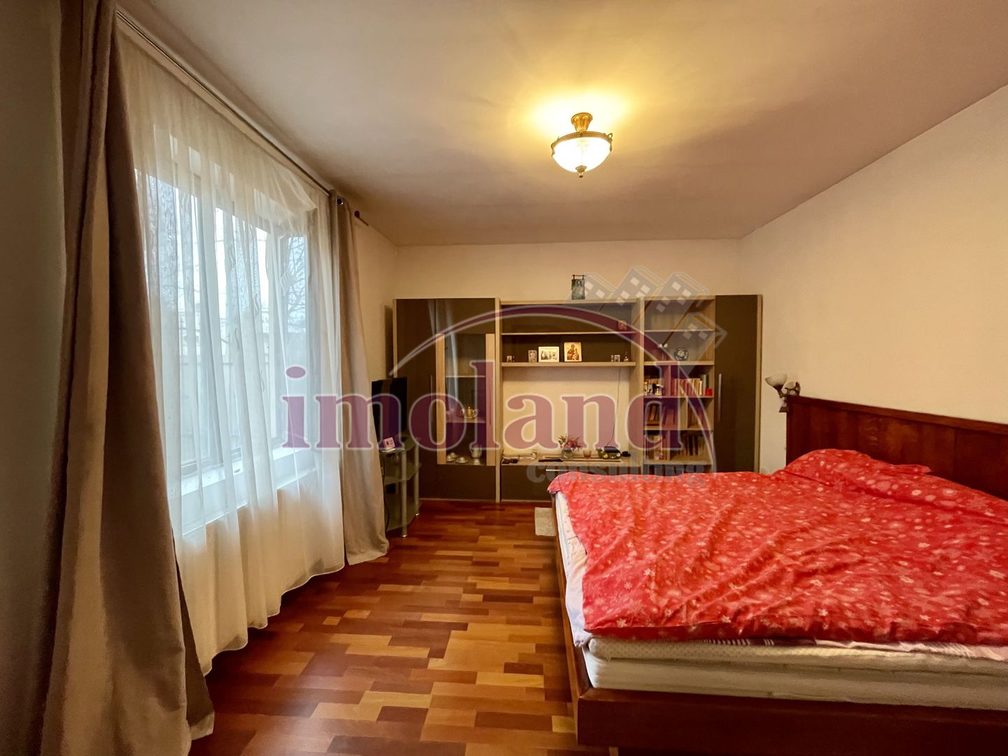 Casă parter 123 mp, complet renovată, curte generoasă, teren 400 mp - Giulesti - Poză 22