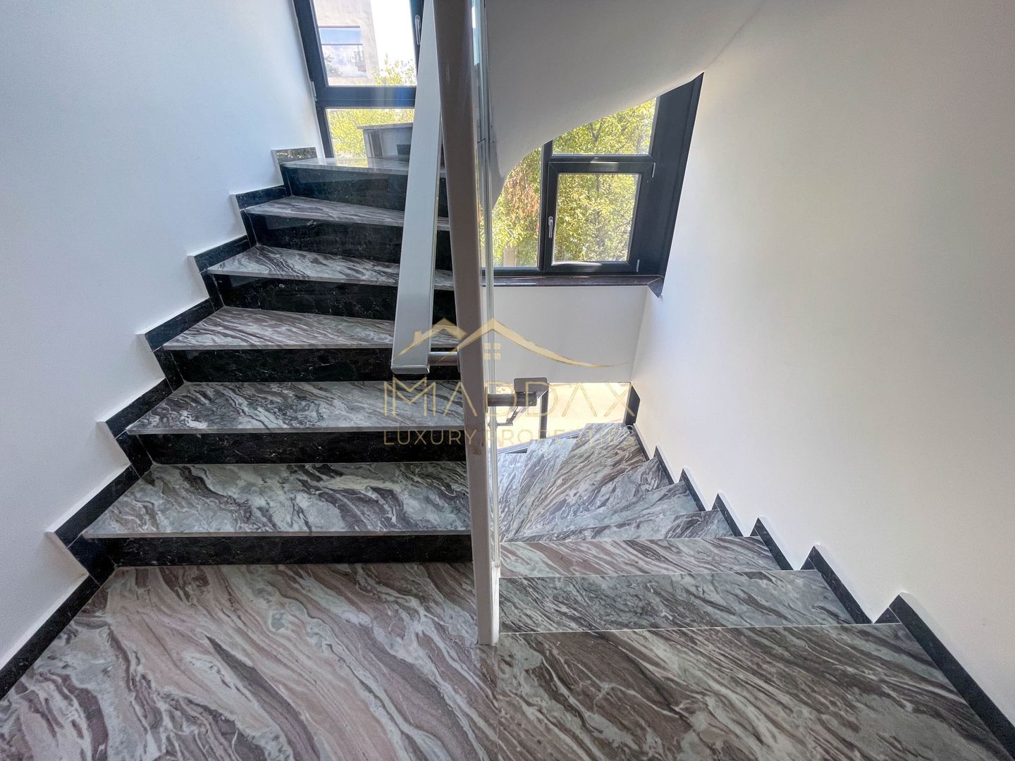 Apartament 3 camere de inchiriat mobilat completII Lux II N.Caramfil - Poză 15