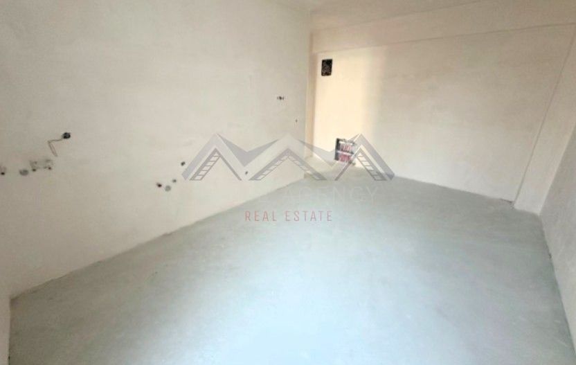 Apartament 2 camere Otopeni central | bloc cu lift | include parcare - Poză 5