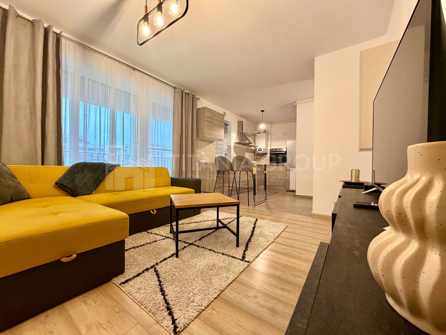 Apartament 2 camere, parcare - Kasper Coresi - Poză 2