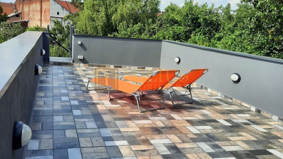 2 camere modern zona linistita centrala - Poză 17