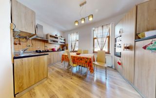 Apartament cu 3 camere,86mp ,etaj de casa,zona Onix - Poză 1