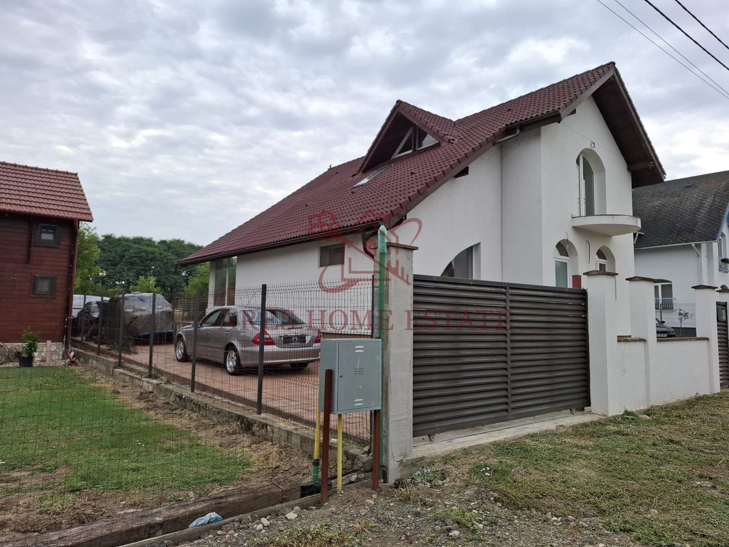 Casă 5 camere, 2 niveluri, intrări și utilități separate – Șag - Poză 6