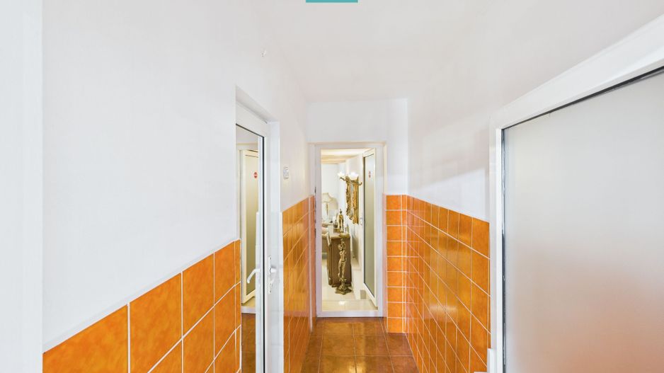 Casă cu spațiu comercial Arad, calea Aurel Vlaicu - Poză 6