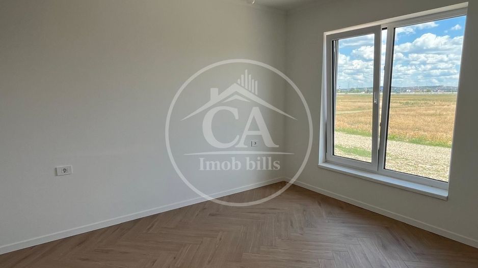 Casă de vânzare cu 4 camere în Santandrei , Bihor - Poză 4