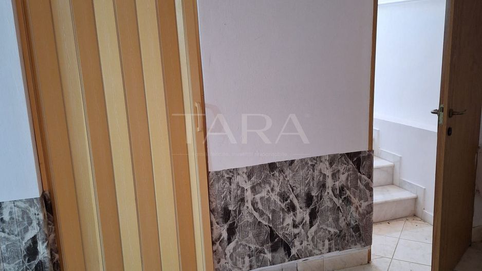 Casa de vanzare cu 6 camere in cartierul Andrei Muresanu - Poză 8