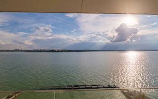 3 camere | 95 mp + terasă 20 mp | Vedere frontală lac | Mamaia-Cazino - Poză 2