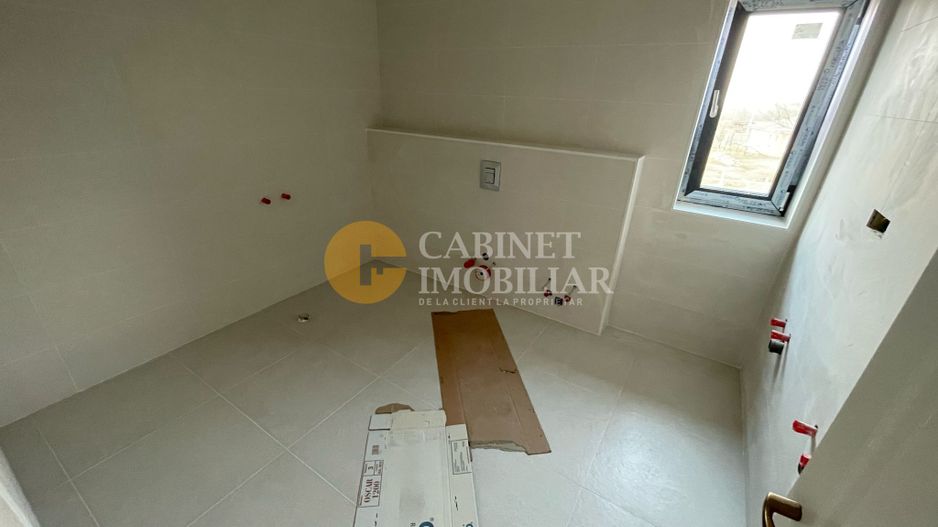 Vila Individuala LA ASFALT centru Aroneanu - 640mp teren - PREMIUM - Poză 9