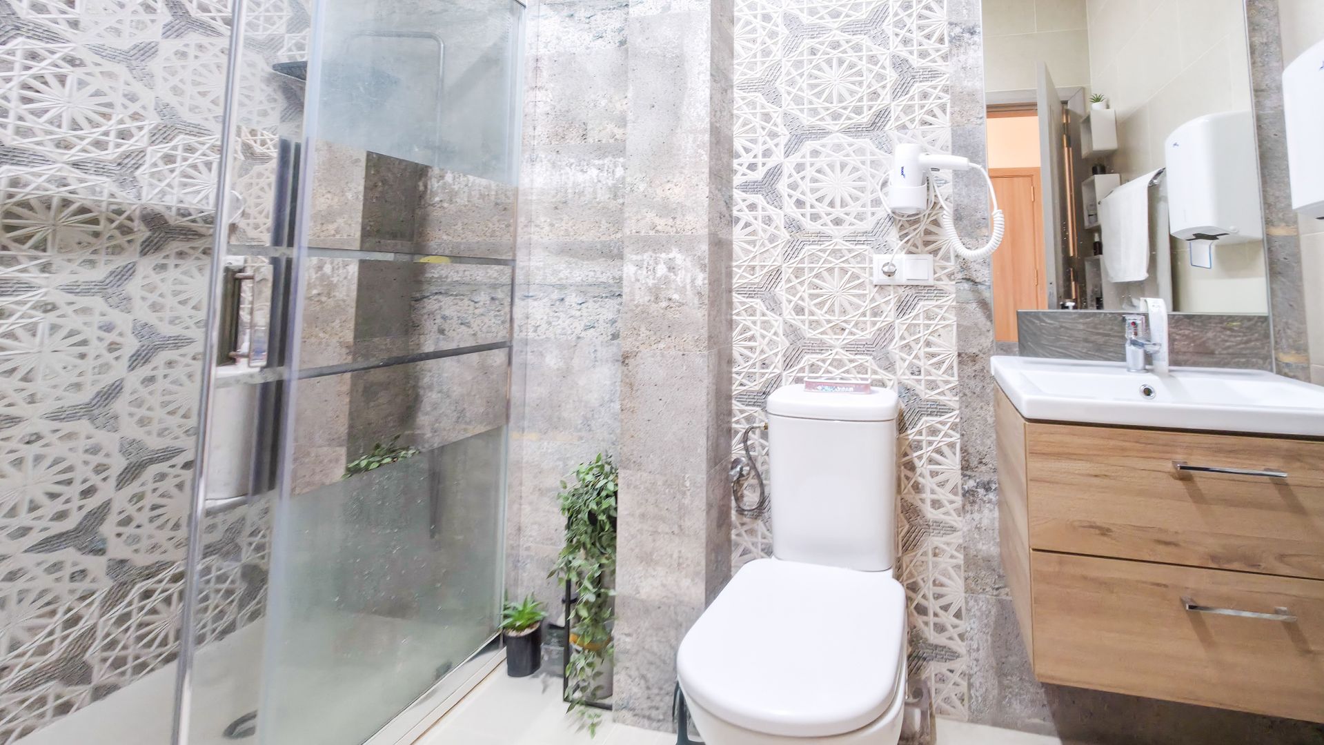 Apartament 3 camere Mobilat & Utila Loc parcare Drumul Valea Doftanei - Poză 16