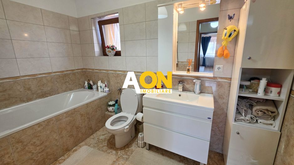 Casă tip duplex, mobilată, utilată, 3 camere, P+1, Alba - Micești - Poză 15