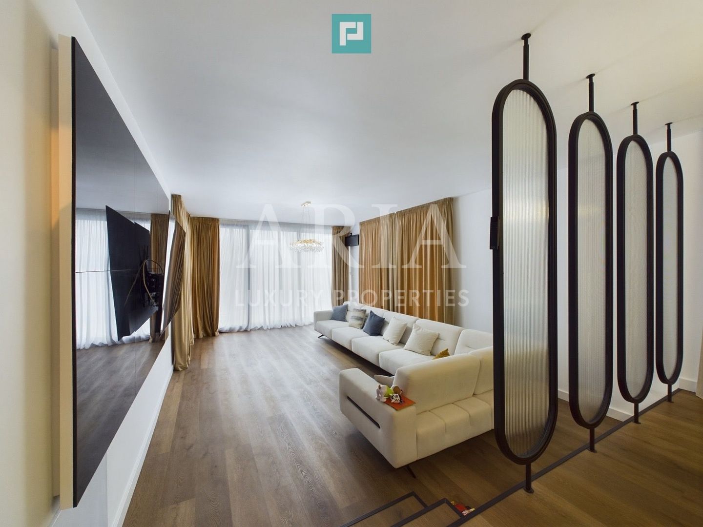 WATERFRONT VILLA 2024 FIRST RENT POOL - Poză 3