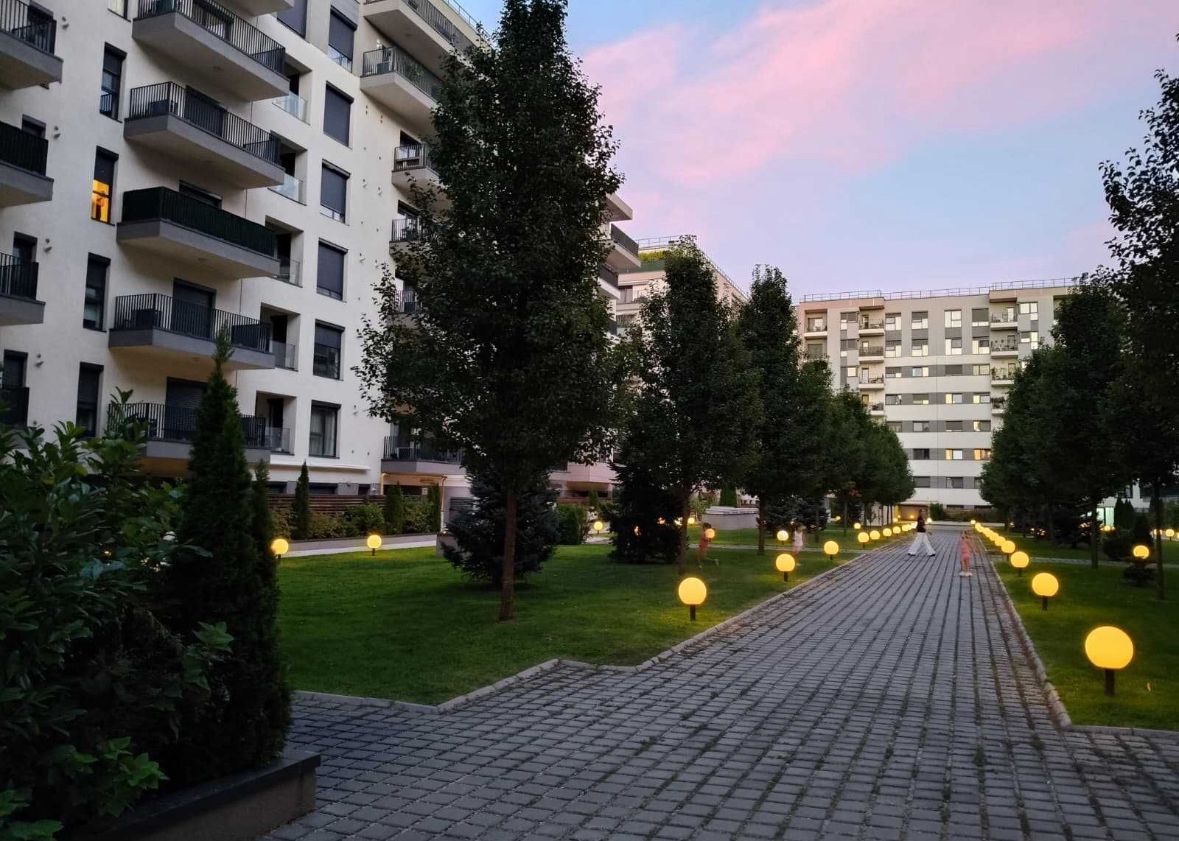 AP. 2 CAMERE ARCADIA, LOC PARCARE SUBTERAN, MOBILAT LUX, METROU 10 MIN - Poză 3